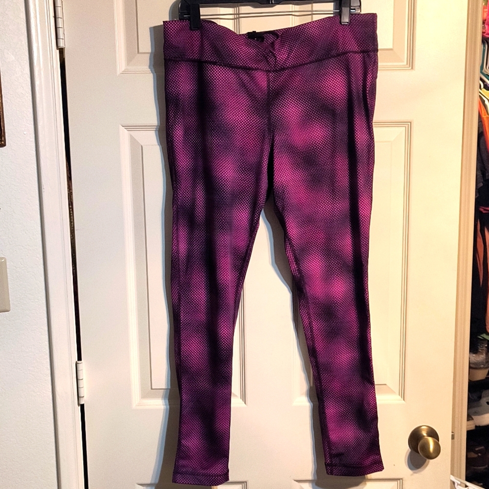 Black and pink leggings